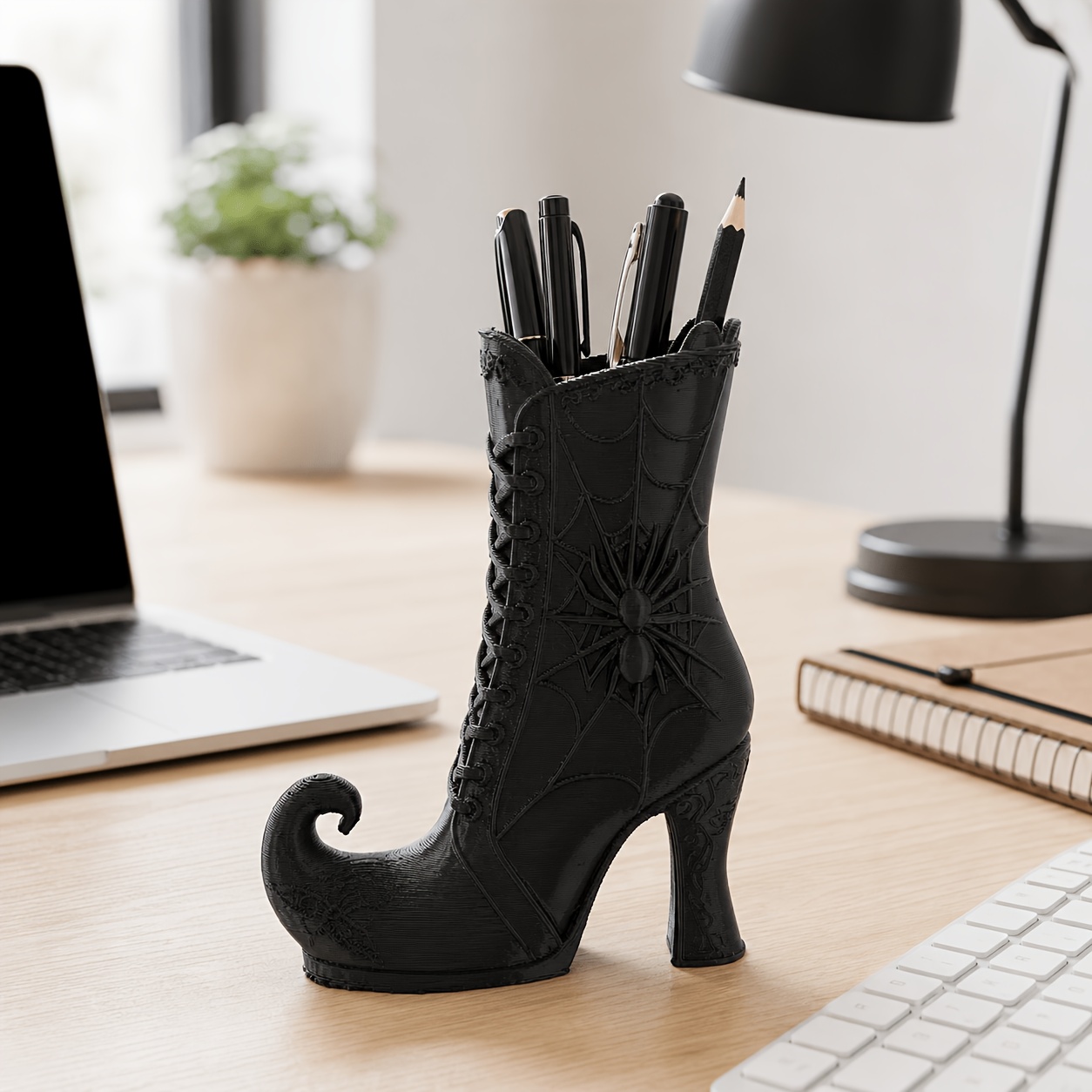 3D Printing Web - 3D Baskılı Gotik Cadı Botu Kalemlik,